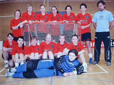 Ženy 2004